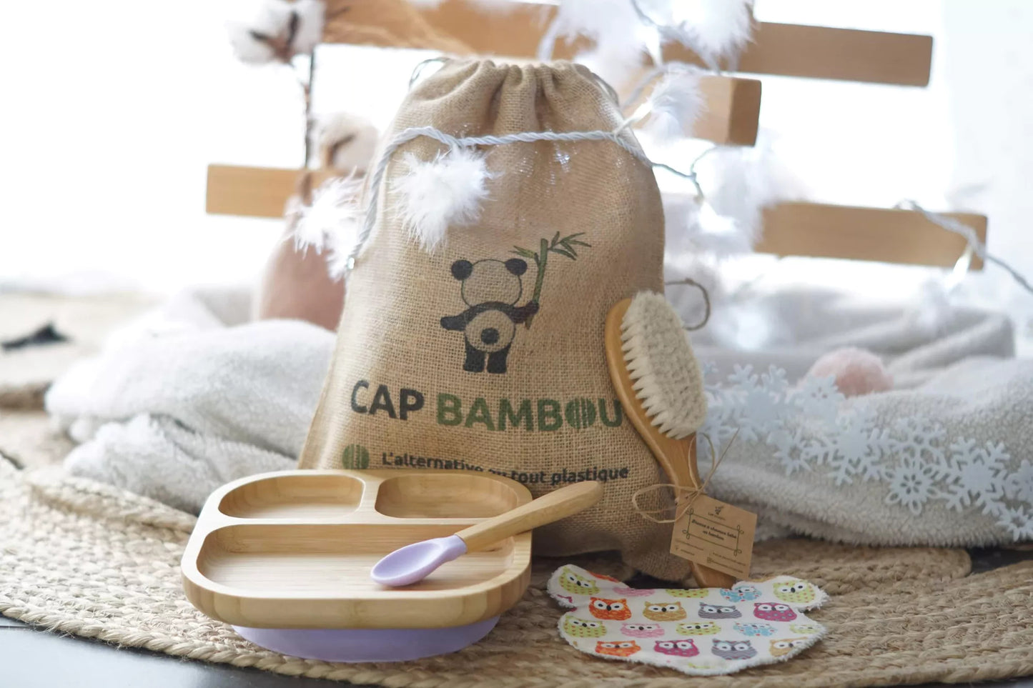 Nachhaltige BABYBOX: Babygeschirr, Bürste und waschbare Tücher Rosy Brown