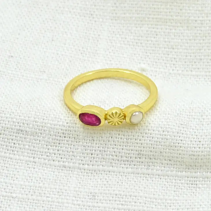 Avnoor Ring Gold mit rosa Jade und Perle